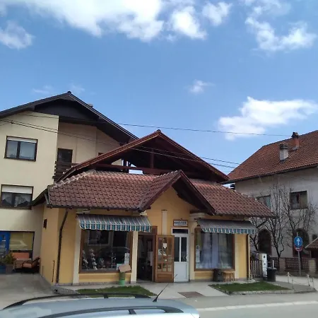Isidora 2*
